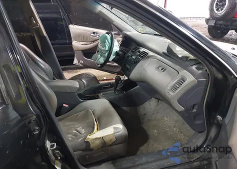 2001 Honda Accord 3.0 Ex from USA, damaged, VIN 1HGCG16561A036659